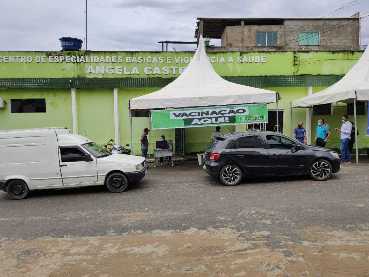 Camacã: Secretaria de Saúde iniciou a vacinação em idosos através do sistema Drive-Thru